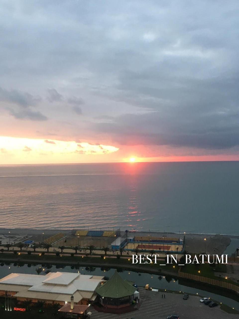 Best In Batumi Apartman Kültér fotó